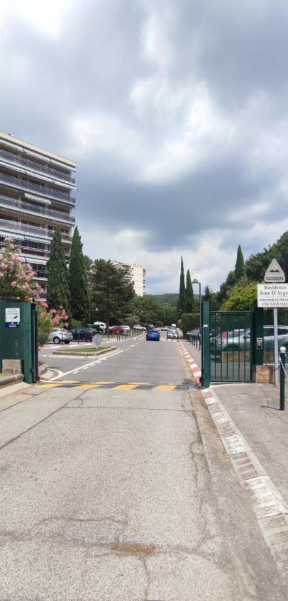 Grand T2 Lumineux Et Climatise Avec Balcon Apartman Aix-en-Provence Kültér fotó