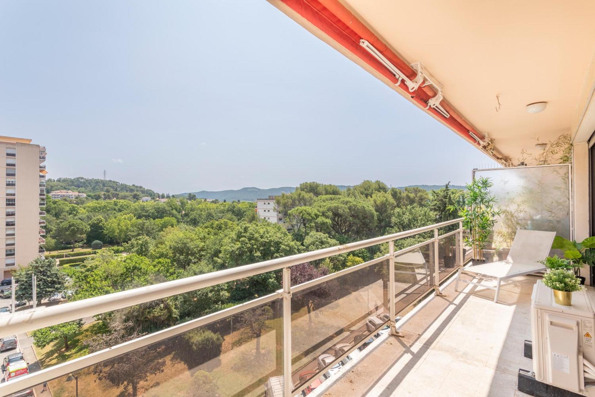 Grand T2 Lumineux Et Climatise Avec Balcon Apartman Aix-en-Provence Kültér fotó